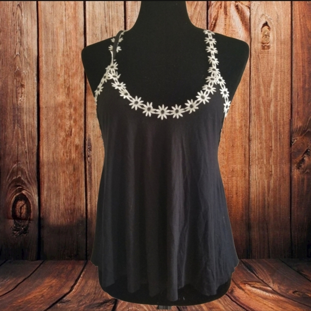 Foreign Exchange Daisy Top